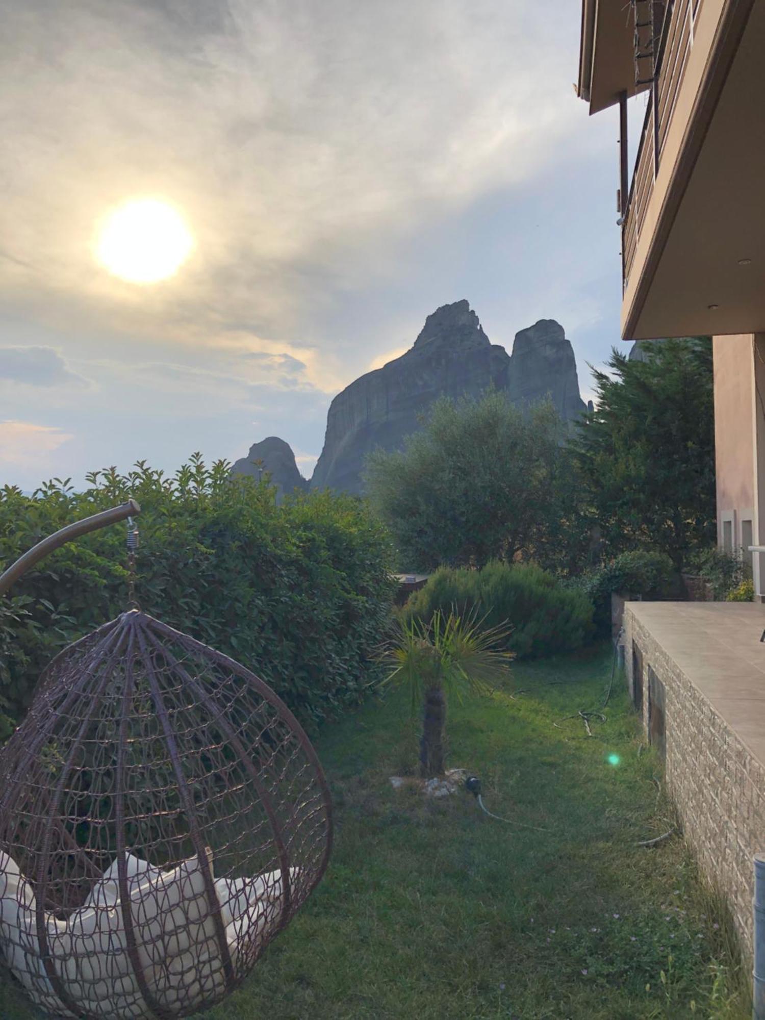 Villa Under Meteora كالامباكا المظهر الخارجي الصورة